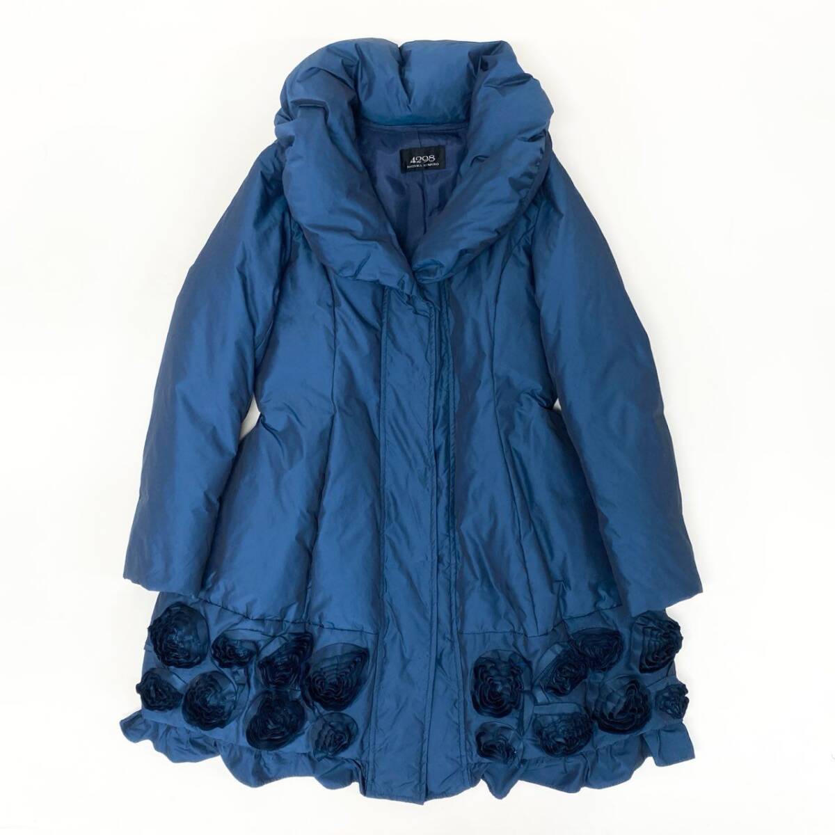 40k18【美品】SHIZUKA KOMURO シズカコムロ ダウンコート ロングコート 薔薇 Aライン 42サイズ ネイビー レディースu02t_画像1