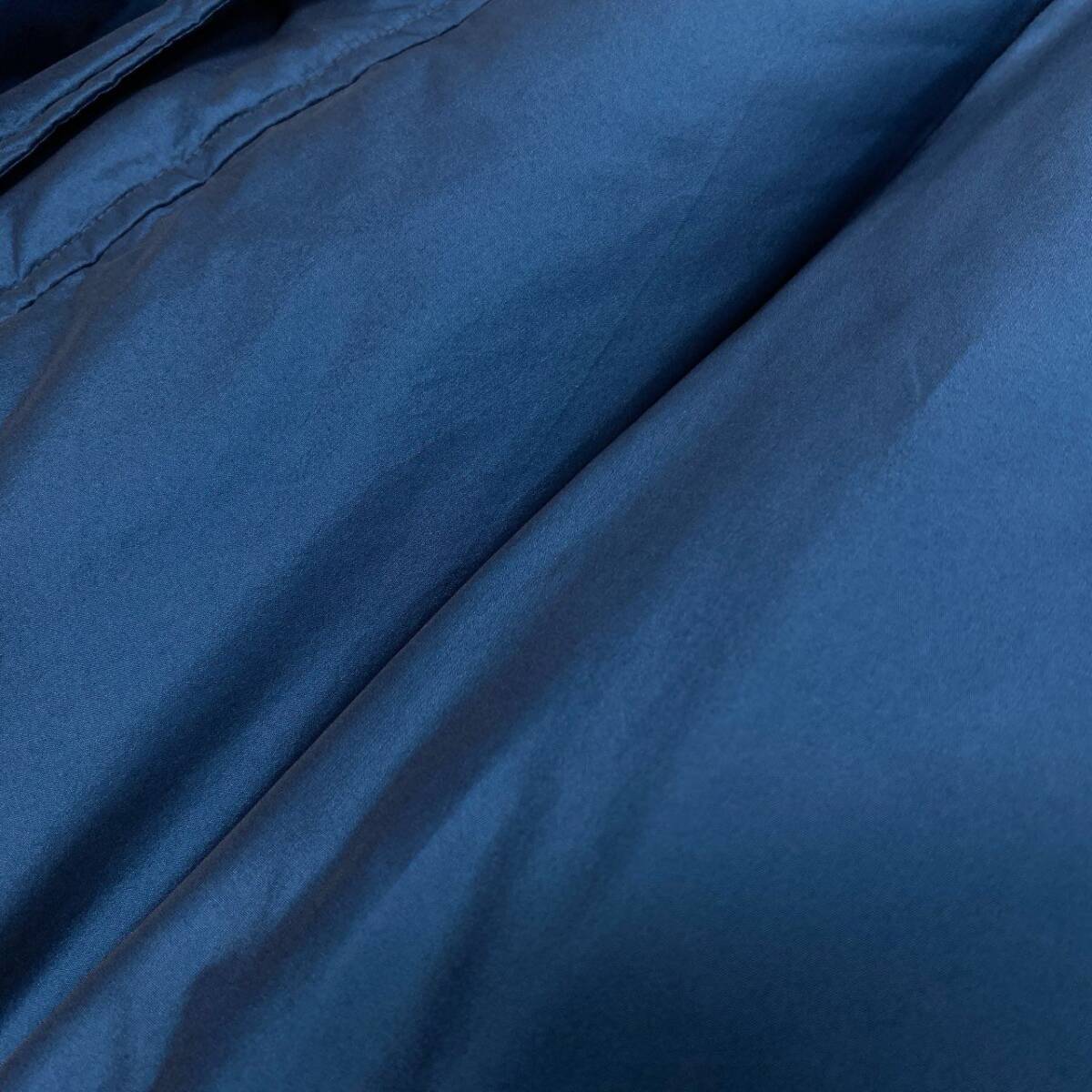 40k18【美品】SHIZUKA KOMURO シズカコムロ ダウンコート ロングコート 薔薇 Aライン 42サイズ ネイビー レディースu02t_画像7