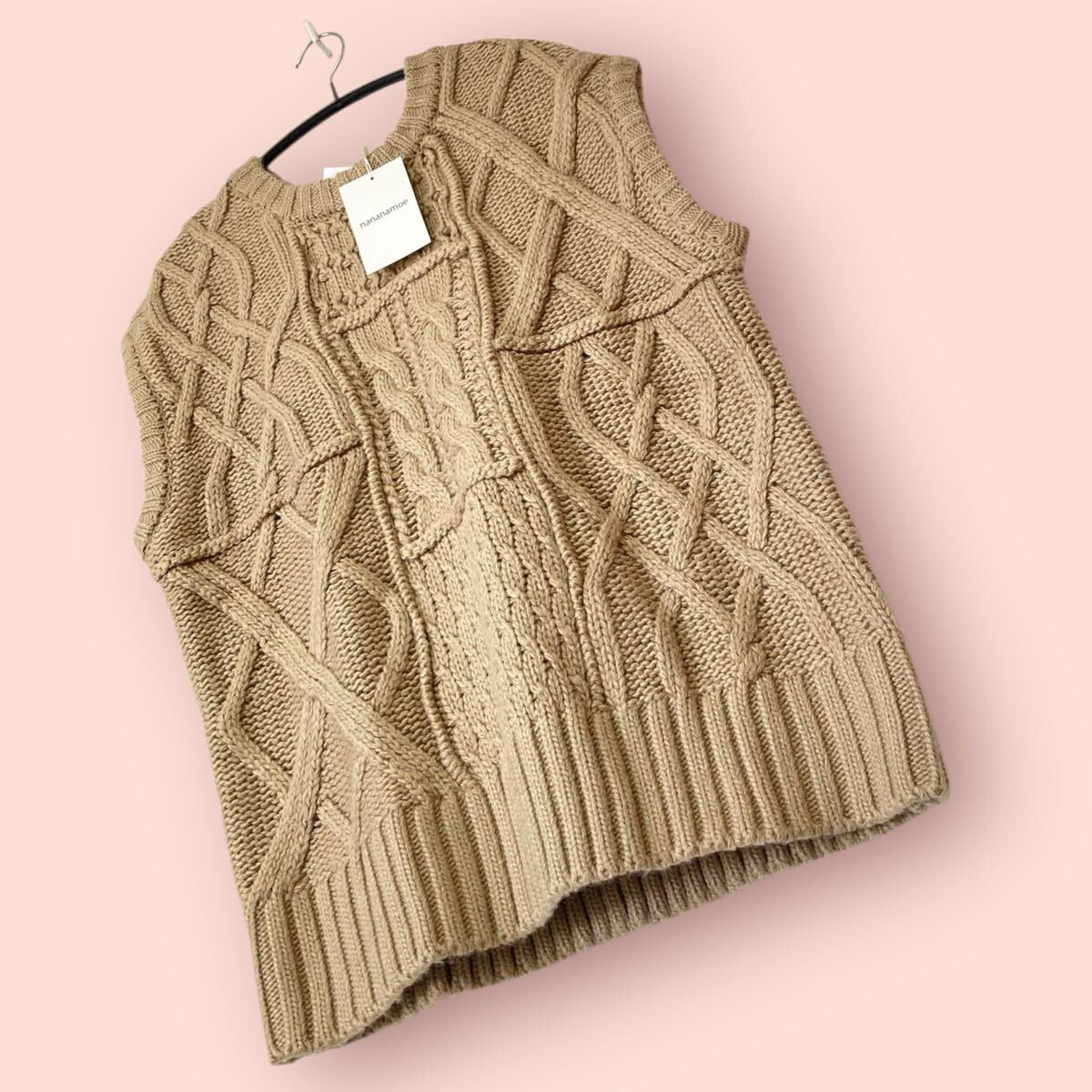 ナナナモエ　新品未使用　ニットベスト　ベージュ　ウール混_画像3