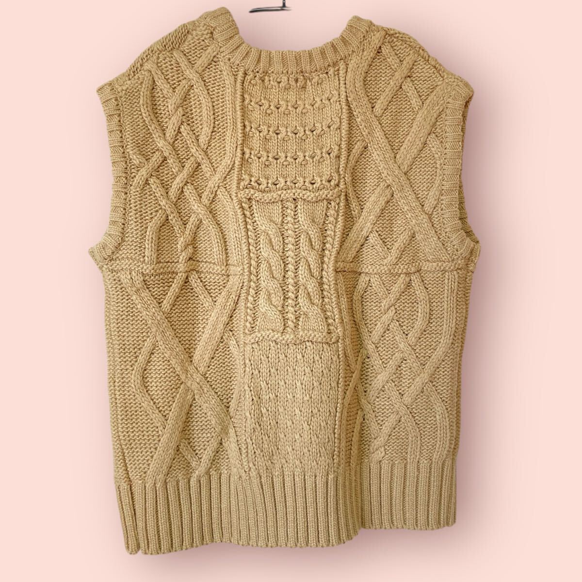 ナナナモエ　新品未使用　ニットベスト　ベージュ　ウール混_画像4