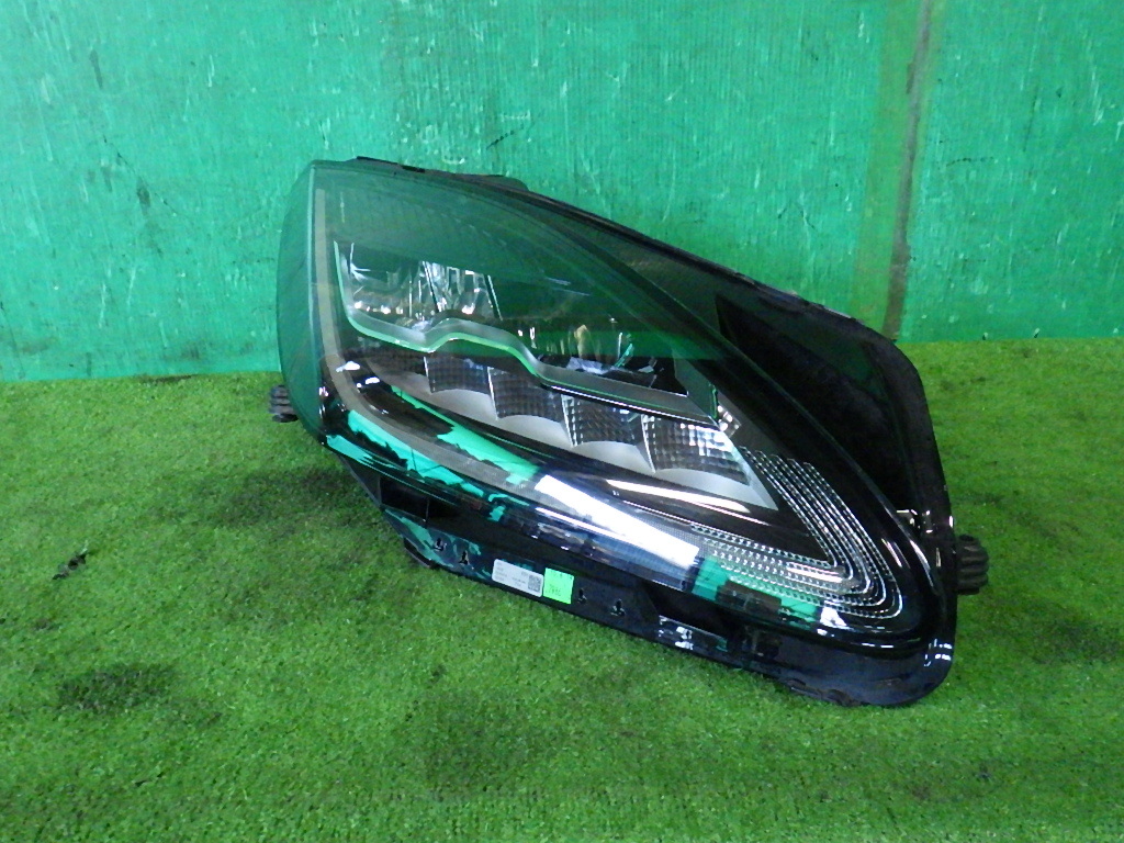 ジャガーE-PACE[DF2XA前期]HSE R ヘッドライト(LED右ライト)ヘッドランプ コンピューター類付_画像2