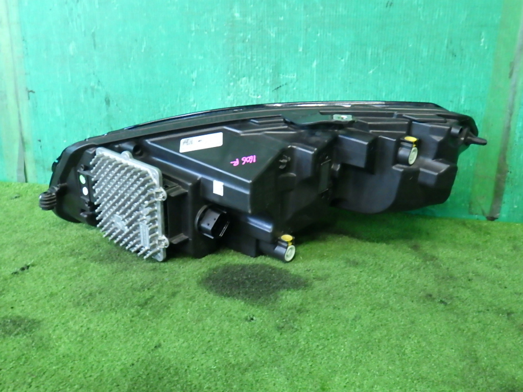 ジャガーE-PACE[DF2XA前期]HSE R ヘッドライト(LED右ライト)ヘッドランプ コンピューター類付_画像10