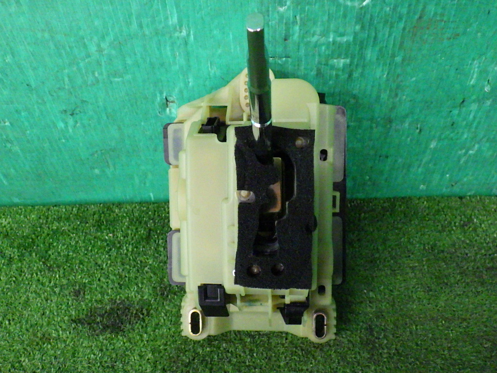 ベンツC230[W203後期]シフトレバー A2032678524 シフトゲートユニット_画像1