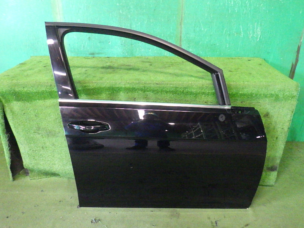 ゴルフ7.5ヴァリアント[AUCJZ]フロント右ドア(ロック)レギュレーター LC9X黒_画像1