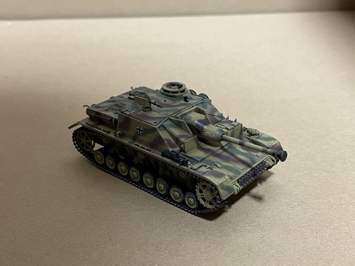 現状品 Sd.Kfz.167 4号突撃砲 Stug.IV 後期型 アルザス 1945年1月 完成品 1/72 ドラゴンアーマー No.60117 送料無料_画像3