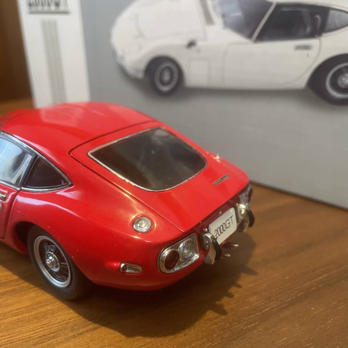 エブロ EBBRO 1/24 トヨタ 2000GT レッド プレミアム コレクション PREMIUM COLLECTION 保管品_画像4