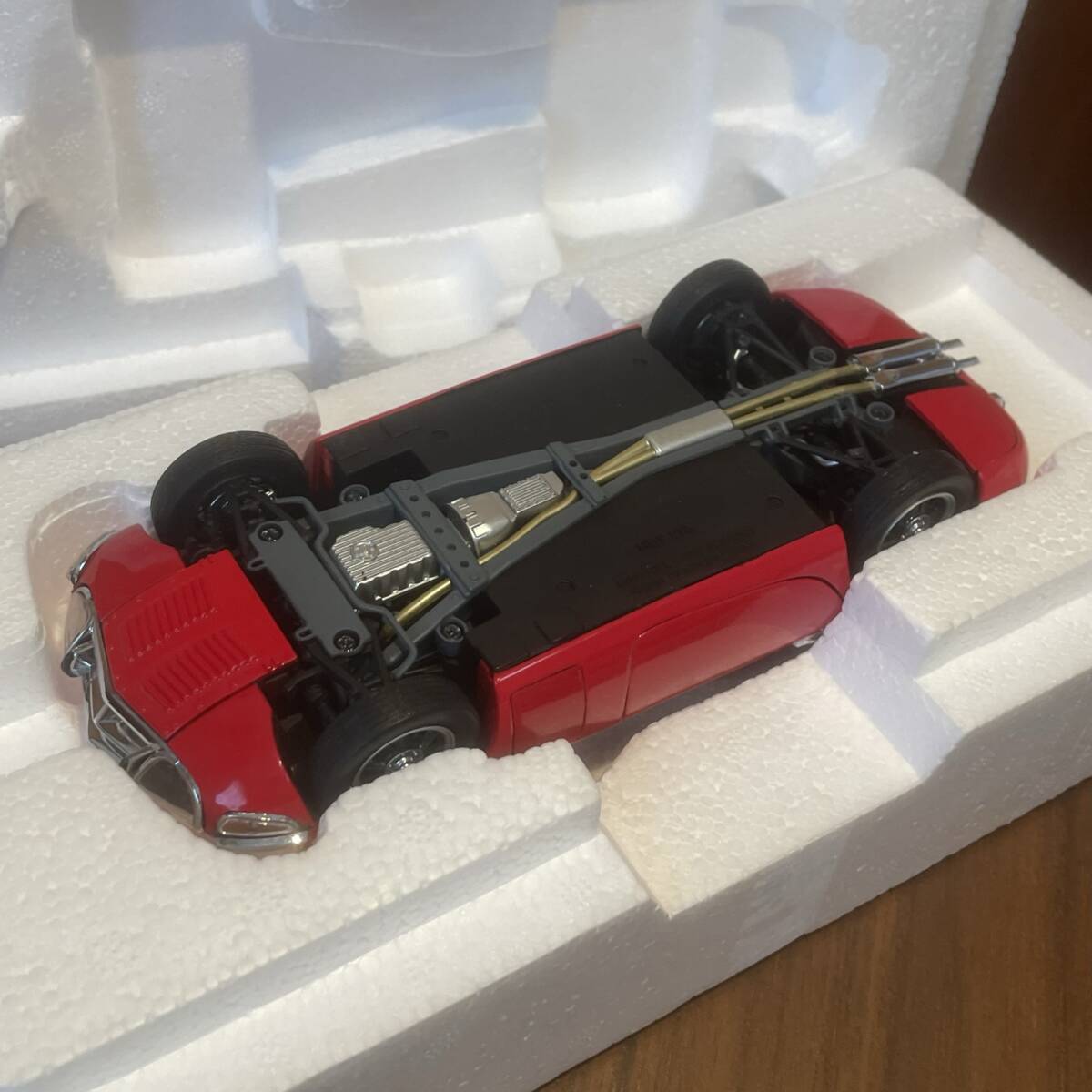 エブロ EBBRO 1/24 トヨタ 2000GT レッド プレミアム コレクション PREMIUM COLLECTION 保管品_画像5