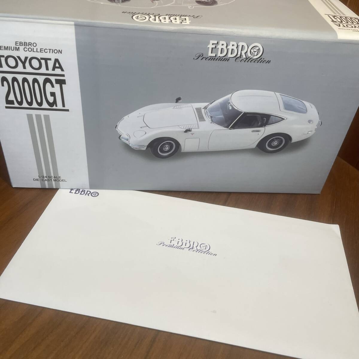 エブロ EBBRO 1/24 トヨタ 2000GT レッド プレミアム コレクション PREMIUM COLLECTION 保管品_画像8