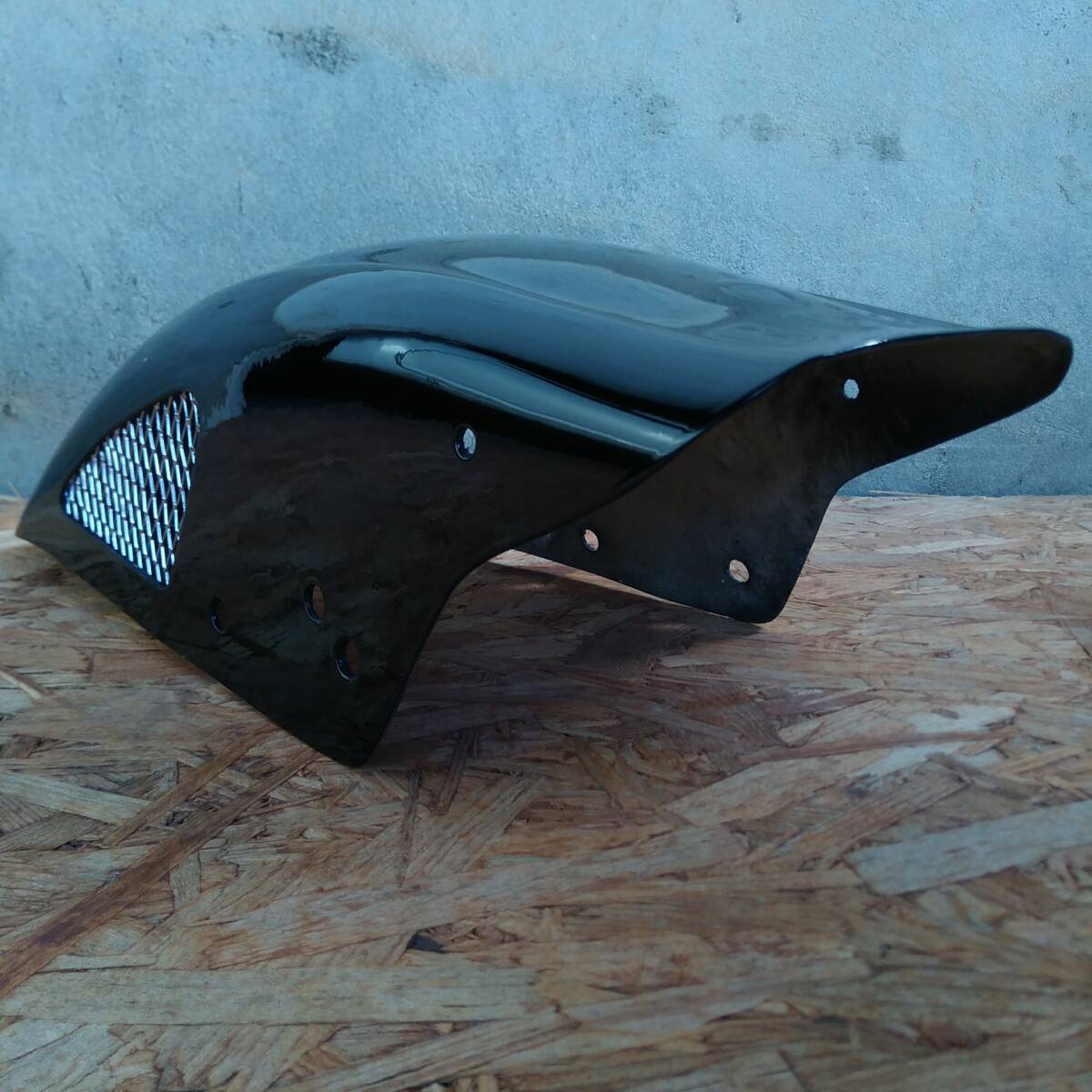 ゼファー400 レーシングフェンダー　フロントフェンダー　ショート ウレタン　FRP　ゼファー400χ ゼファー550 BEETタイプ　ビート_画像6