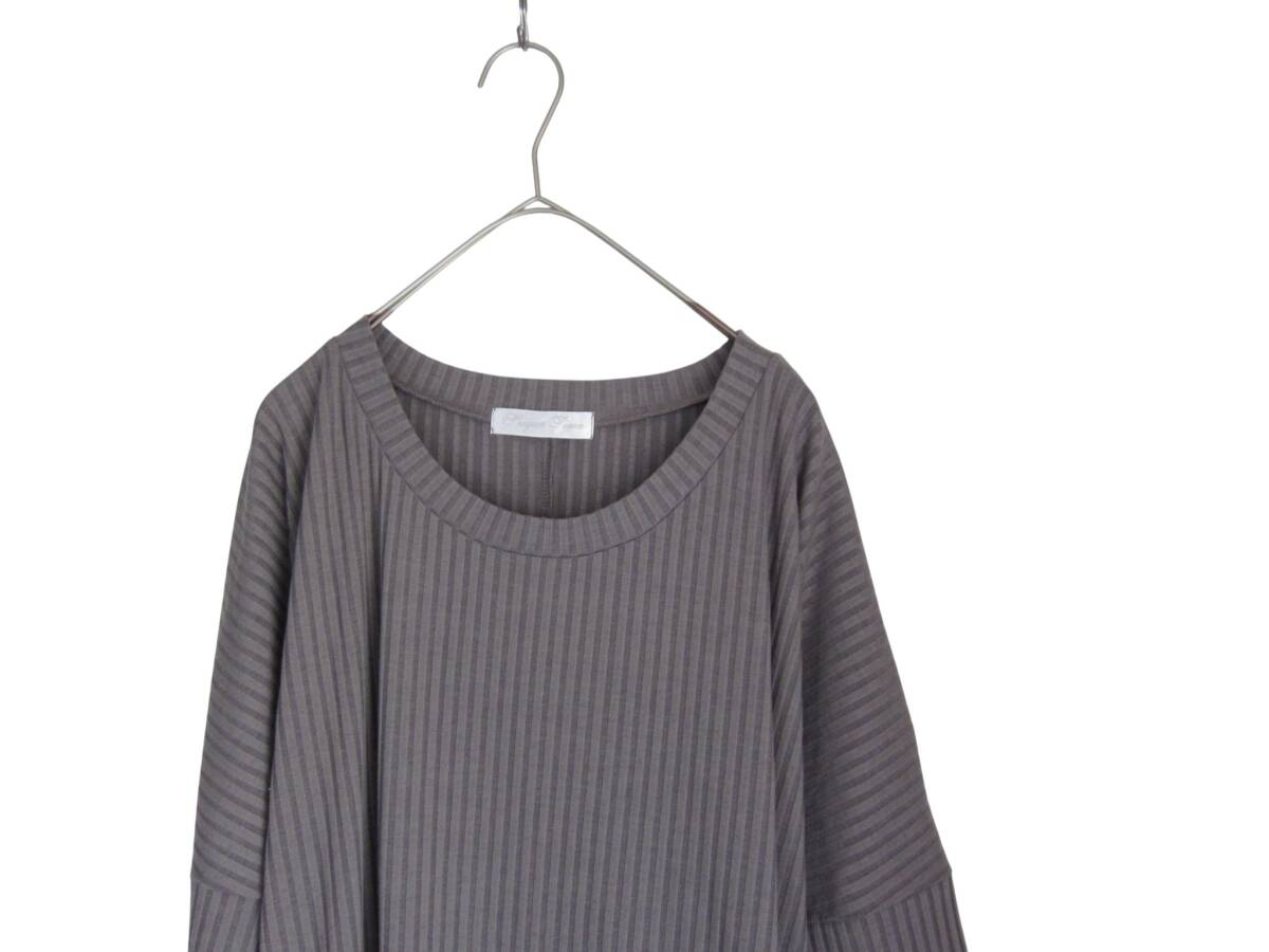 送料無料　W98　美品　【5L】　グレー　リブ　厚地　カットソー　ワンピース　両サイドスリッド　大きいサイズ　ゆうパケットプラス_画像3