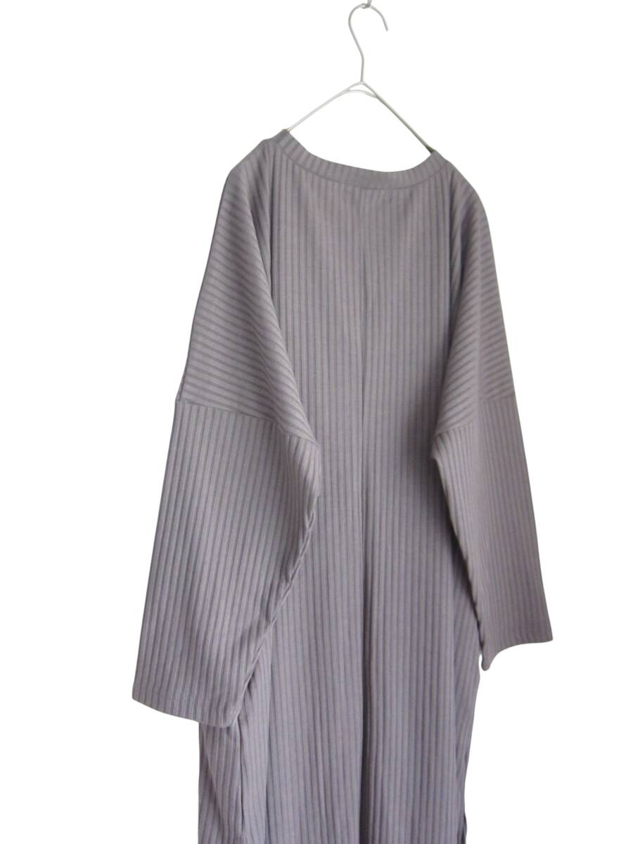 送料無料　W98　美品　【5L】　グレー　リブ　厚地　カットソー　ワンピース　両サイドスリッド　大きいサイズ　ゆうパケットプラス_画像5