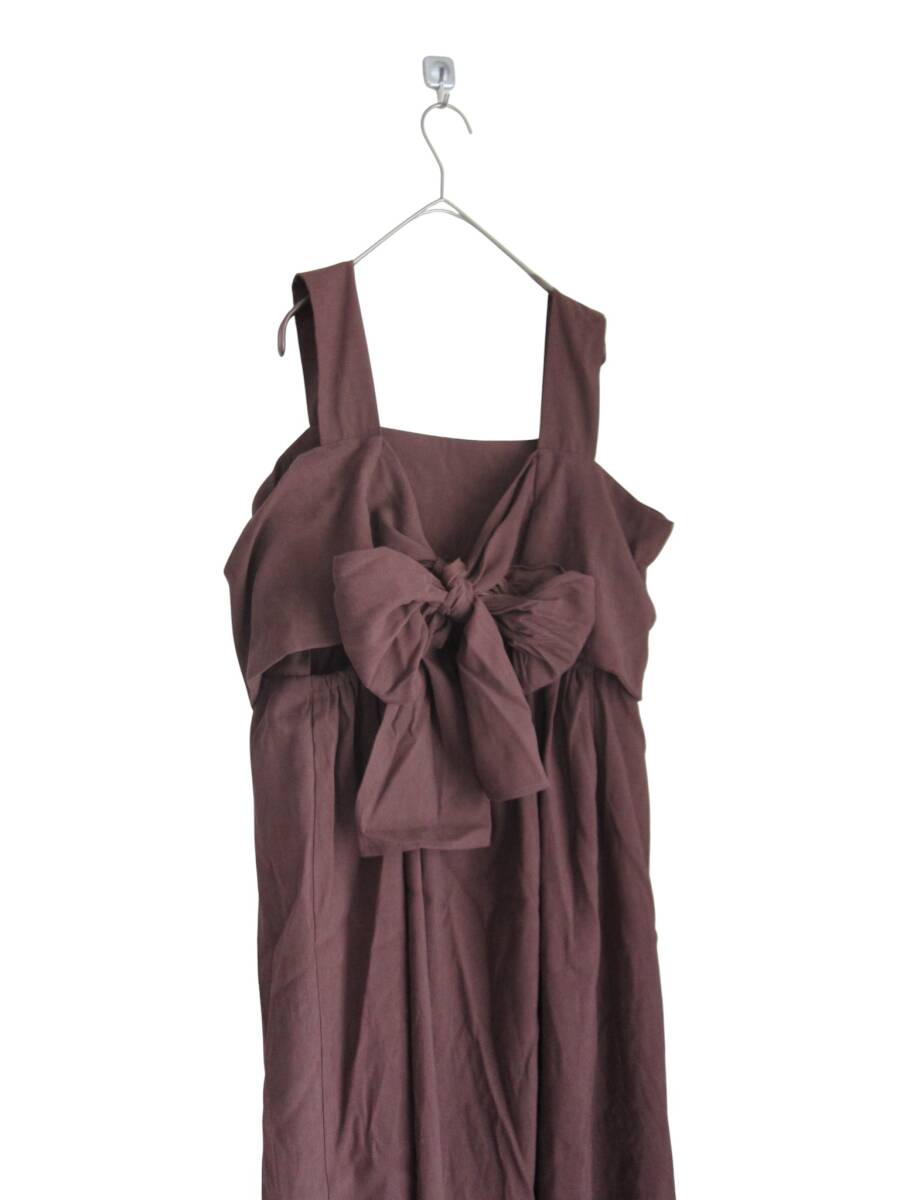 送料無料　W99　美品　【4L】　ブラウン　ベロア調　背中リボン　ワンピース　重ね着に！　大きいサイズ　ゆうパケットプラス_画像3