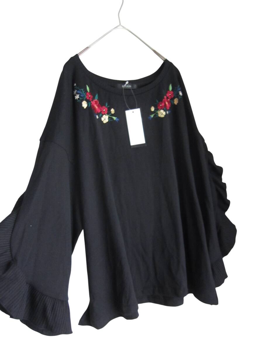 ★送料無料　W100　新品　【4L】　～5L着用可　ブラック　花刺繍　ニットソー　大きいサイズ　ゆうパケットポスト　_画像3