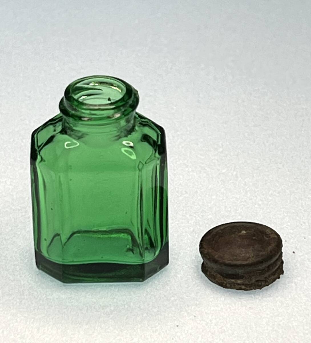 レトロびん　ヒロポン 瓶　レトロ瓶　ボトルディギング　_画像2