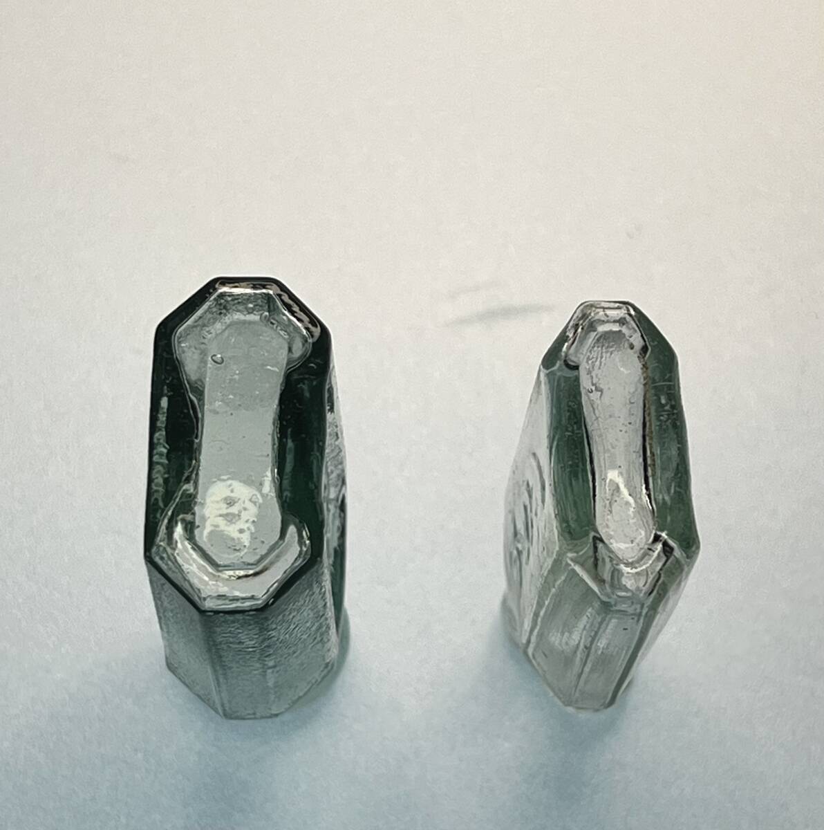 レトロびん　納言 ナゴン　白髪染め　2個　レトロ瓶　ボトルディギング_画像6