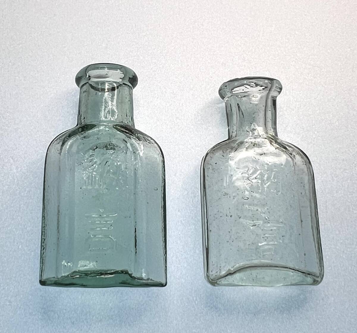 レトロびん　納言 ナゴン　白髪染め　2個　レトロ瓶　ボトルディギング_画像2