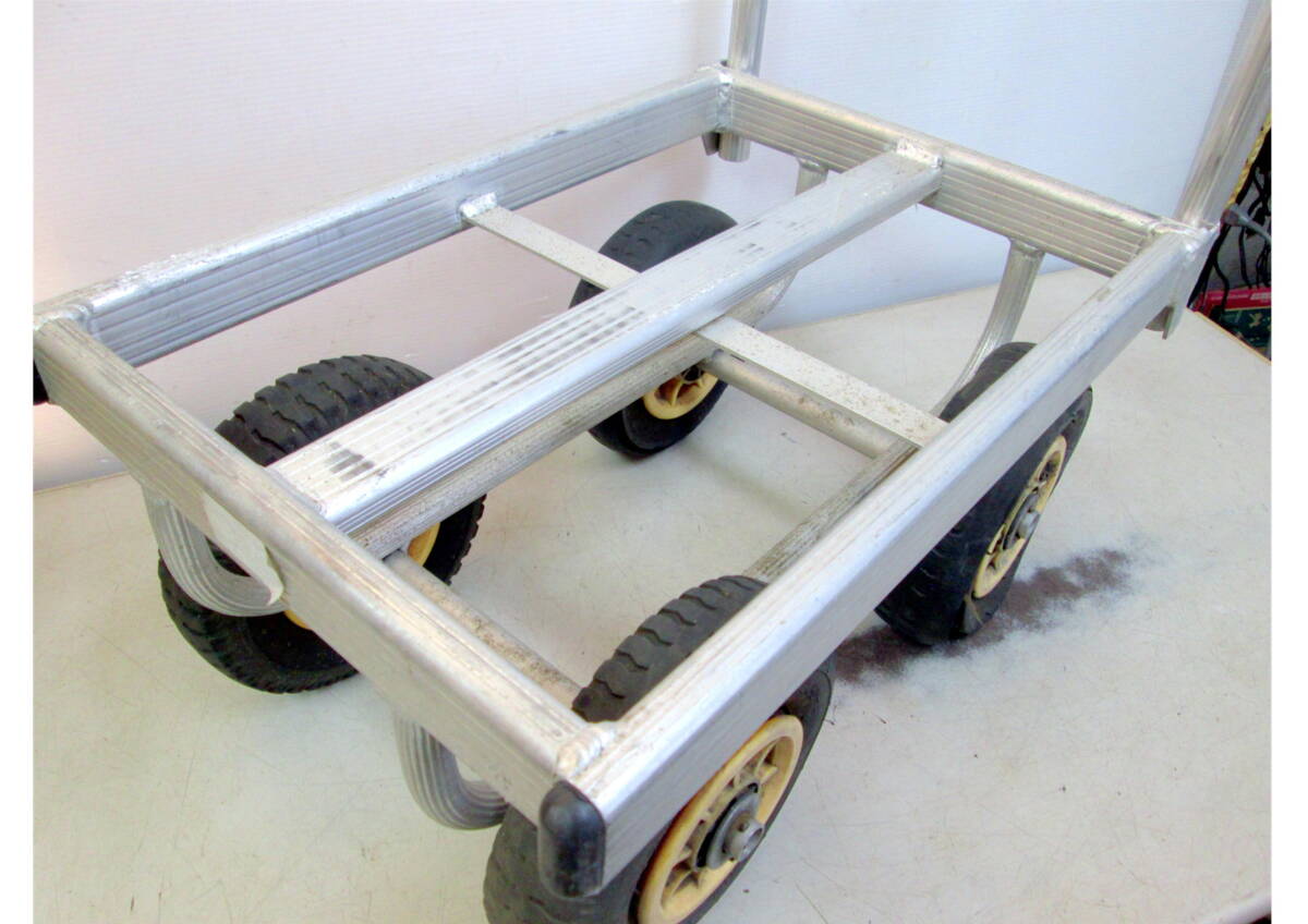 《511008》台車 / アルミ製 コンテナ 運搬 農業 ハンドル高さ約80cm 台部分約37×55cm_画像3