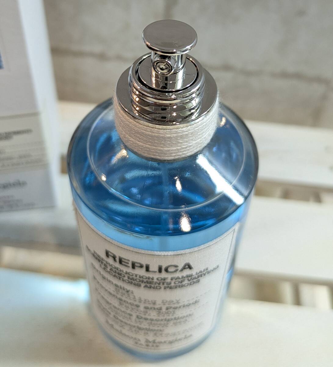 国内正規取扱品 100ml ほぼ満量 メゾンマルジェラ レプリカ セーリングデイ オードトワレ_画像2