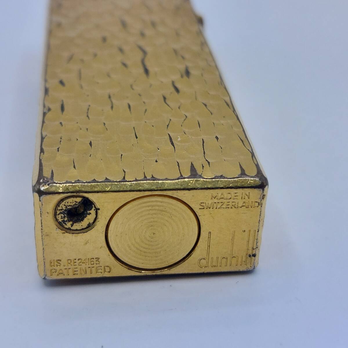 dunhill ダンヒル ガスライターMADE IN SWITZERLAND ゴールド カラー 喫煙具 喫煙グッズ (10865)_画像6