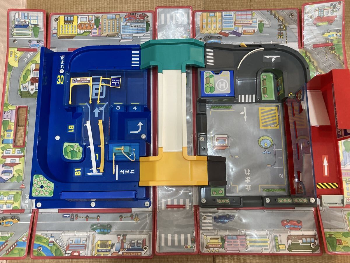 トミカ つながるおでかけ立体マップ DXおでかけ立体マップ 2点セット タカラトミー_画像2