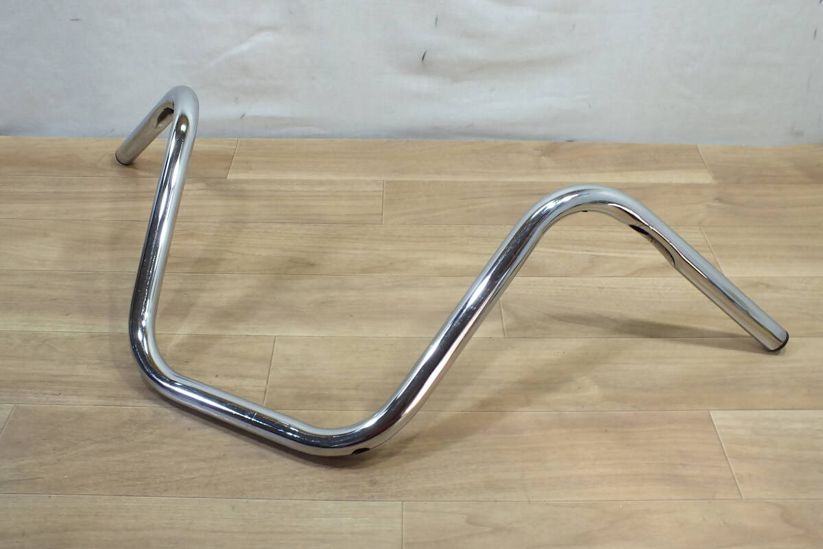◆ ハーレー インチ クローム社外 ワイグラ・ソフカス系・エイプ系ハンドル 幅82㎝高さ33㎝引き17㎝　ソフテイル_画像2