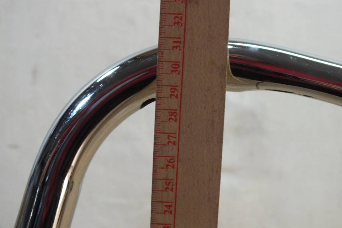 ◆ ハーレー インチ クローム社外 ワイグラ・ソフカス系・エイプ系ハンドル 幅82㎝高さ33㎝引き17㎝　ソフテイル_画像6