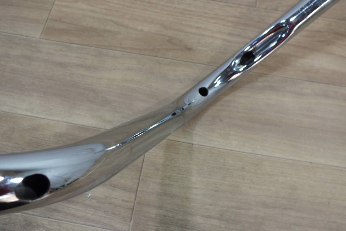 ◆ ハーレー インチ クローム社外 ワイグラ・ソフカス系・エイプ系ハンドル 幅82㎝高さ33㎝引き17㎝　ソフテイル_画像8