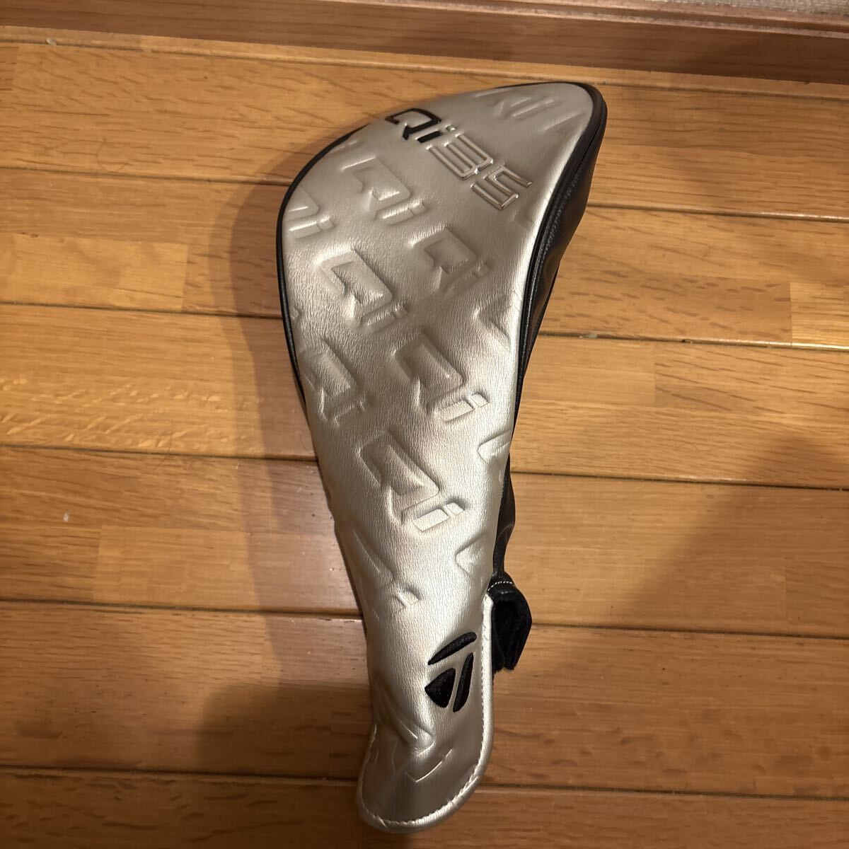テーラーメイド　 TaylorMade Qi35 ドライバー　9度　 Diamana シルバーTM55 フレックス S 日本仕様　ほぼ新品　練習場で20球だけ　_画像8