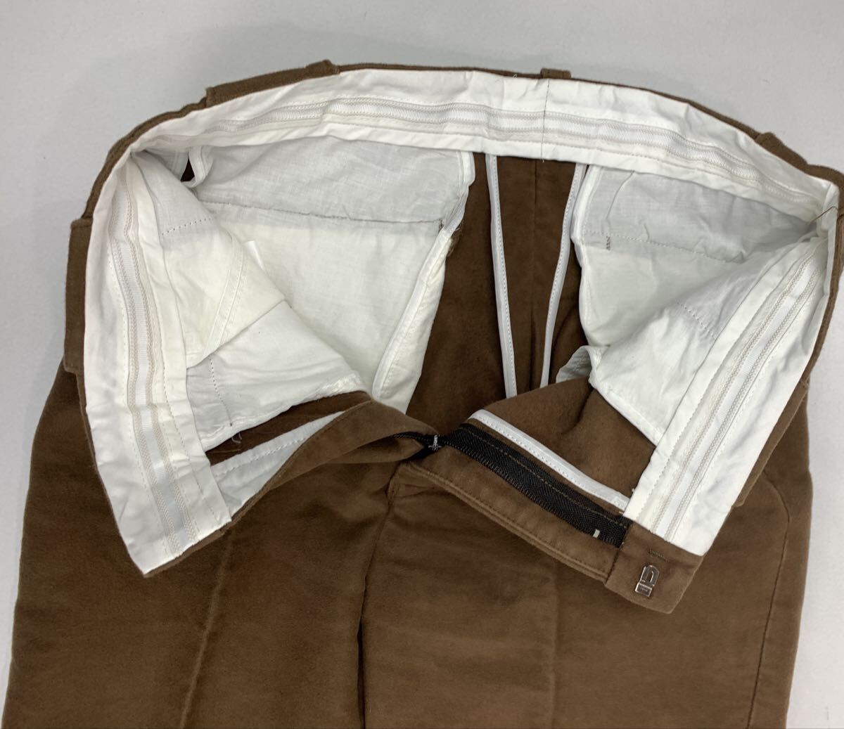 ENGLAND製　 ボトムス　厚手　 Ｍサイズ相当　ブラウン　コットン　　 古着_画像4