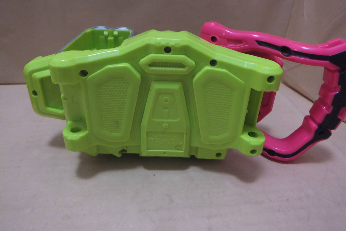 仮面ライダーエグゼイド DX変身ベルト ゲーマードライバー ガシャット2つあり 音確認未_画像3