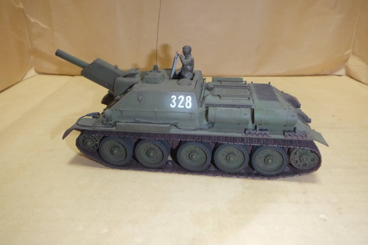 ソビエト 襲撃砲戦車 SU122　プラモデル 完成品　タミヤ？　約２３センチ_画像2
