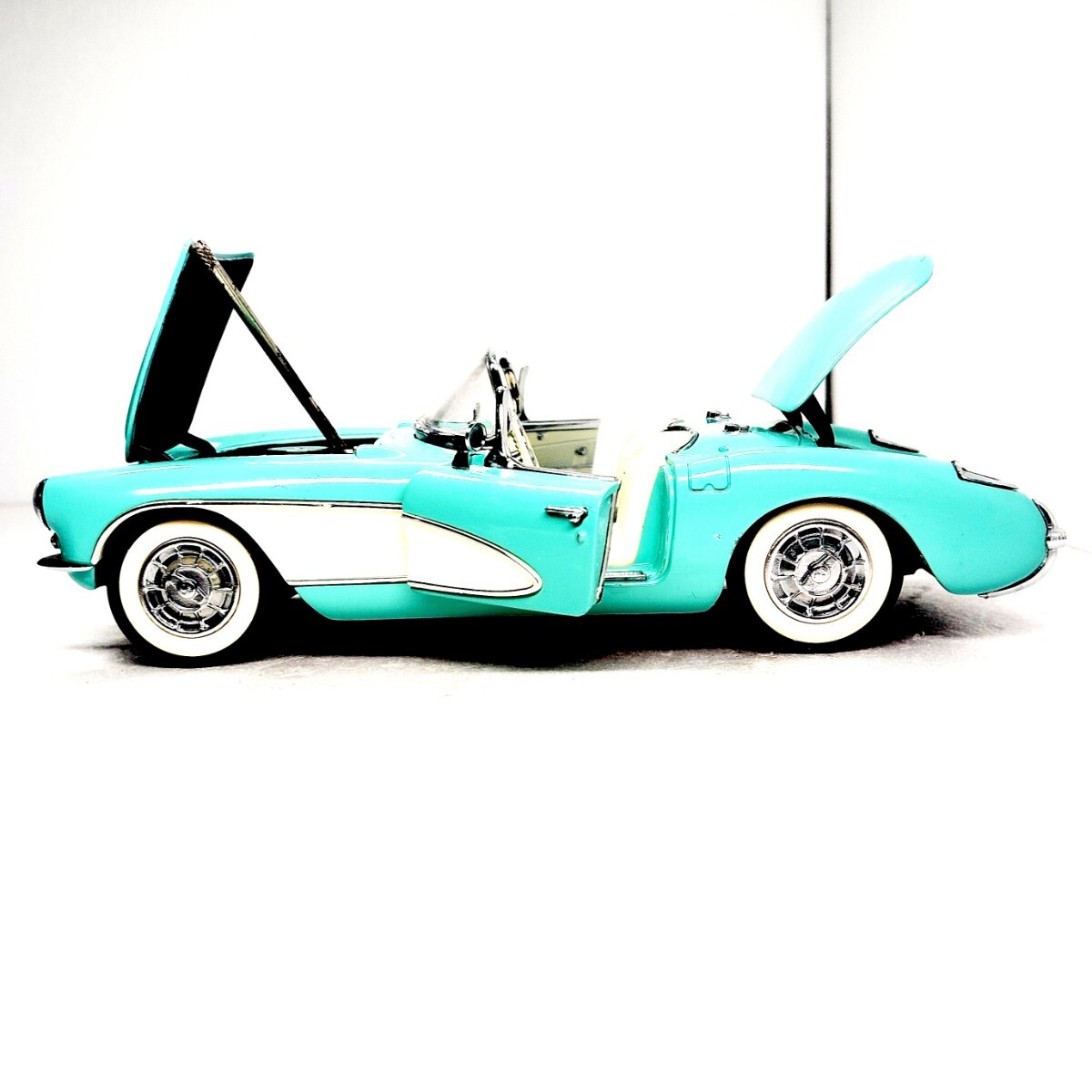 Franklin mint 1/24 激レア 精密 ギミック エンジン再現 フランクリンミント CHEVROLET シボレー コルベット Corvette C1 名車 アメ車 1円_画像5