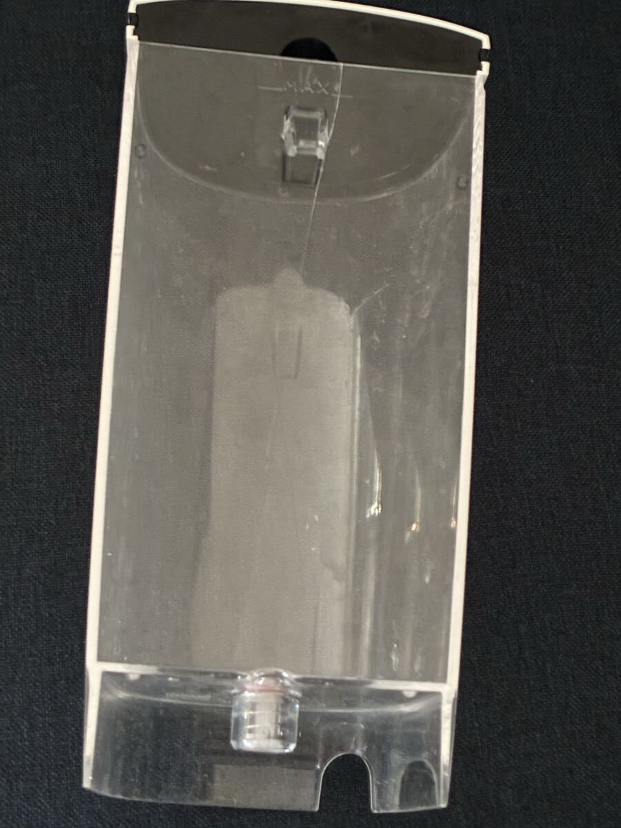 【ジャンク】Nescaf Dolce Gusto 本体＋水タンク割れ／給水タンク交換用に_画像4