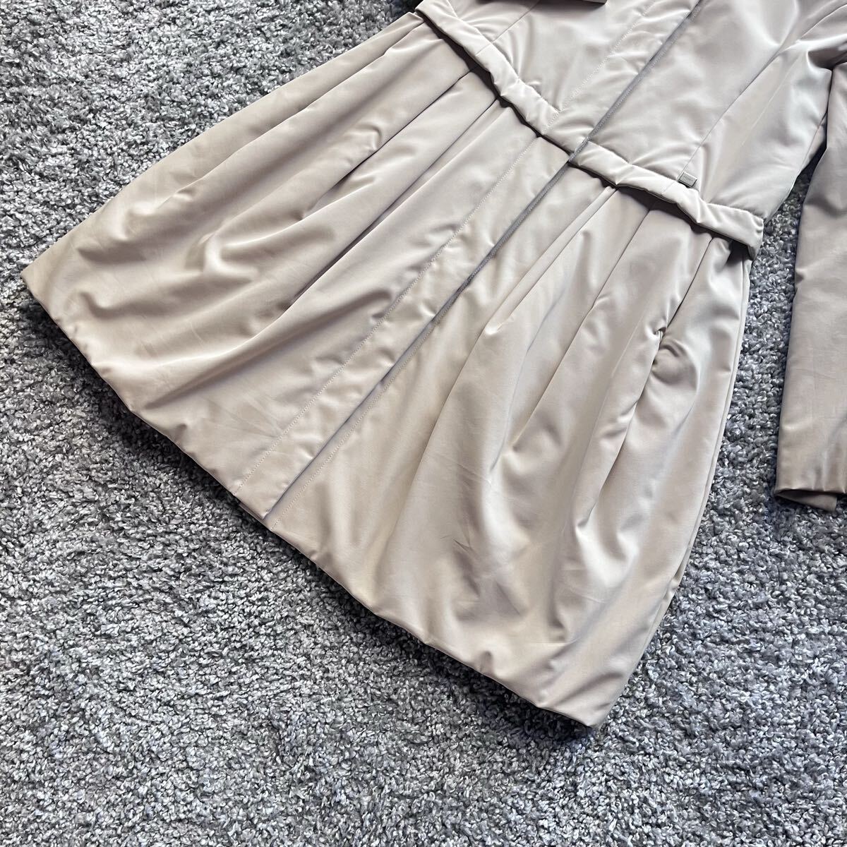 FOXEY NY 40 бежевый с хлопком пуховик 