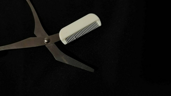 ぼさぼさ長い眉毛ボサボサ眉の手入れハサミまゆ毛はさみ眉毛シェーバー眉用まゆ眉毛用カッターくし眉カットコームまゆげ長さを揃える整える_画像5