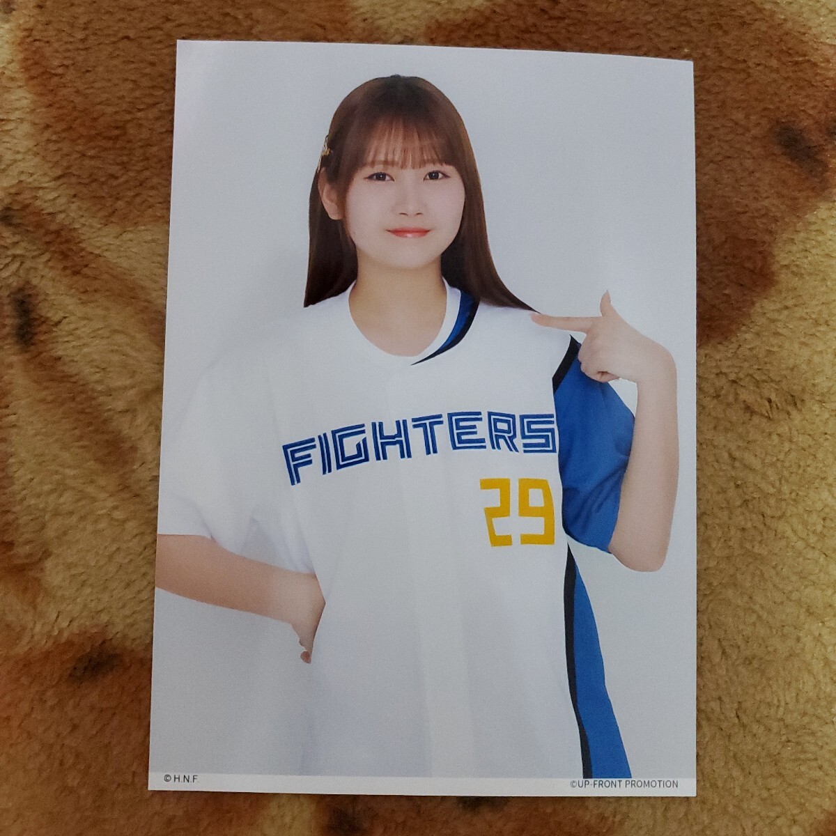 北海道日本ハムファイターズ×モーニング娘。25コラボグッズ　 生写真セット　岡村ほまれ_画像2