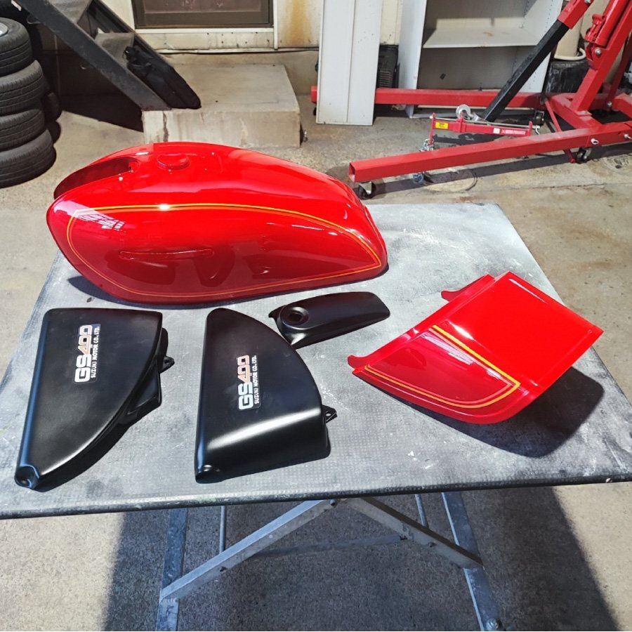 GS400用 Eライン 赤ベース ラインステッカー_画像2