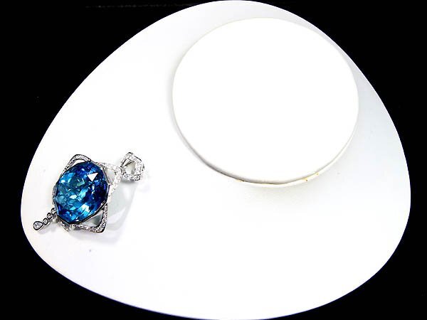 IML17220S【1円～】新品【RK宝石】≪Topaz≫ 極上ブルートパーズ 超特大30.85ct!! 極上ダイヤモンド 1.07ct Pt900 超高級ペンダントヘッド_画像4