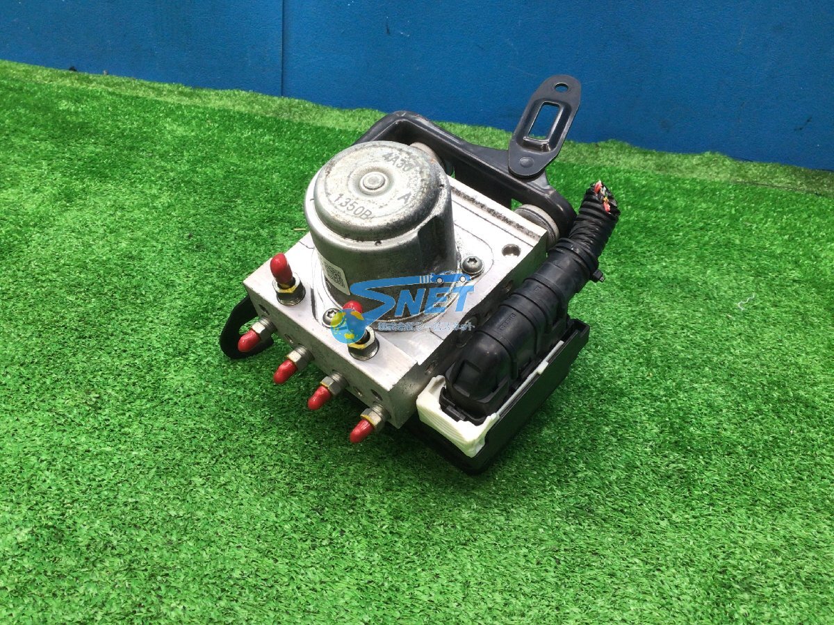 ヴェゼル ハイブリッドX RU3 ABSアクチュエーター 57110-T7B-J53 57110-T7B-J54 T7BJ5 4A30A-0985 7AB1F 動作未テスト_画像1