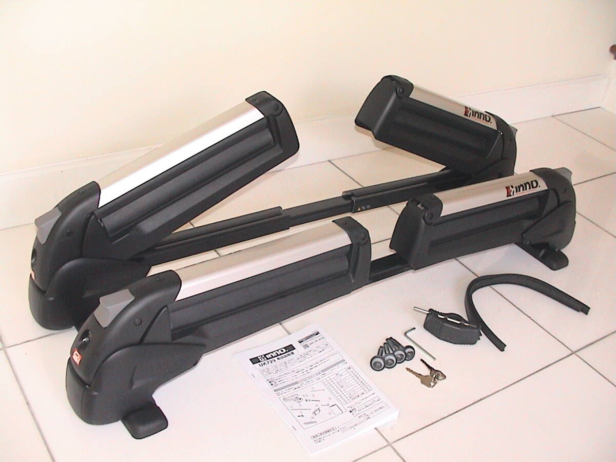 334[ хорошая вещь ]INNO* двойной угол UK729* наклонный в машине / с ключом /USED