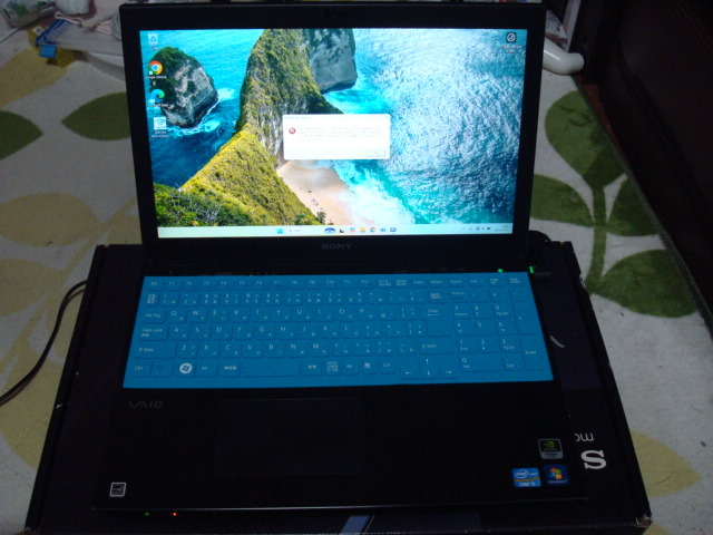 SONYのVAIO SVS1511AJ（Ｗｉｎ11、SSD120GB、メモリー8GB、訳あり）_画像3