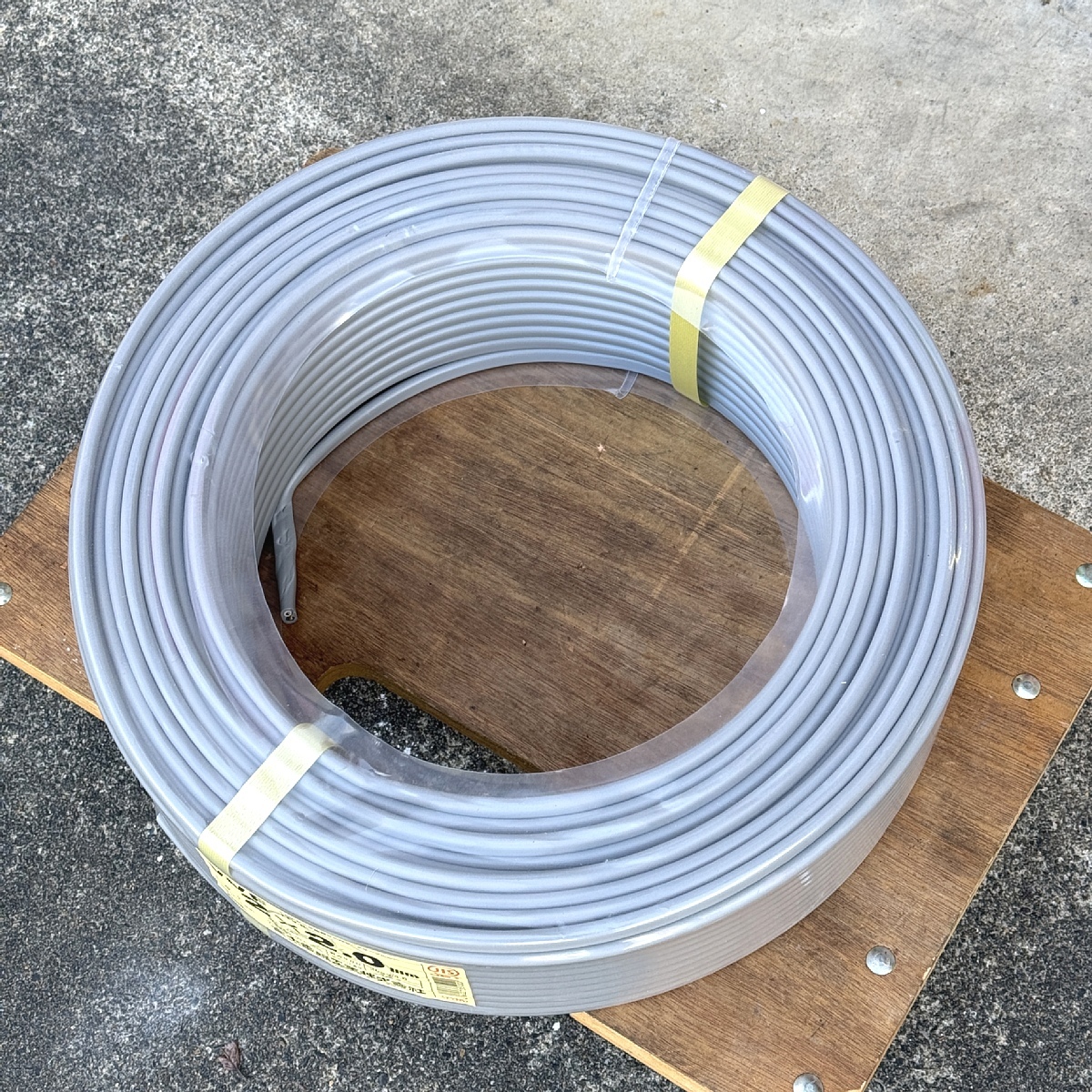 ●本州送料無料●富士電線 VVF ケーブル 2ｘ2.0mm 100m 600V ビニル絶縁 ビニルシースケーブル平形①_画像2