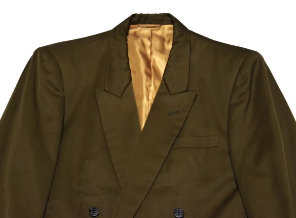 ★クリスチャンディオール★ 一目でわかる高級感ある美しいブラウンブラウンの ピークドラペル4釦のダブルのジャケット　A５・Ｍ_画像2