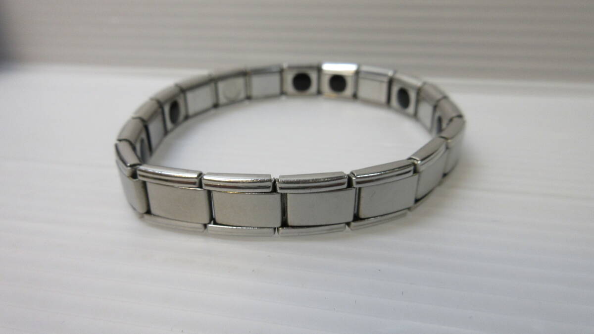 ゲルマニウムブレスレット 男女兼用 シルバー色 二点セット 難有_画像3