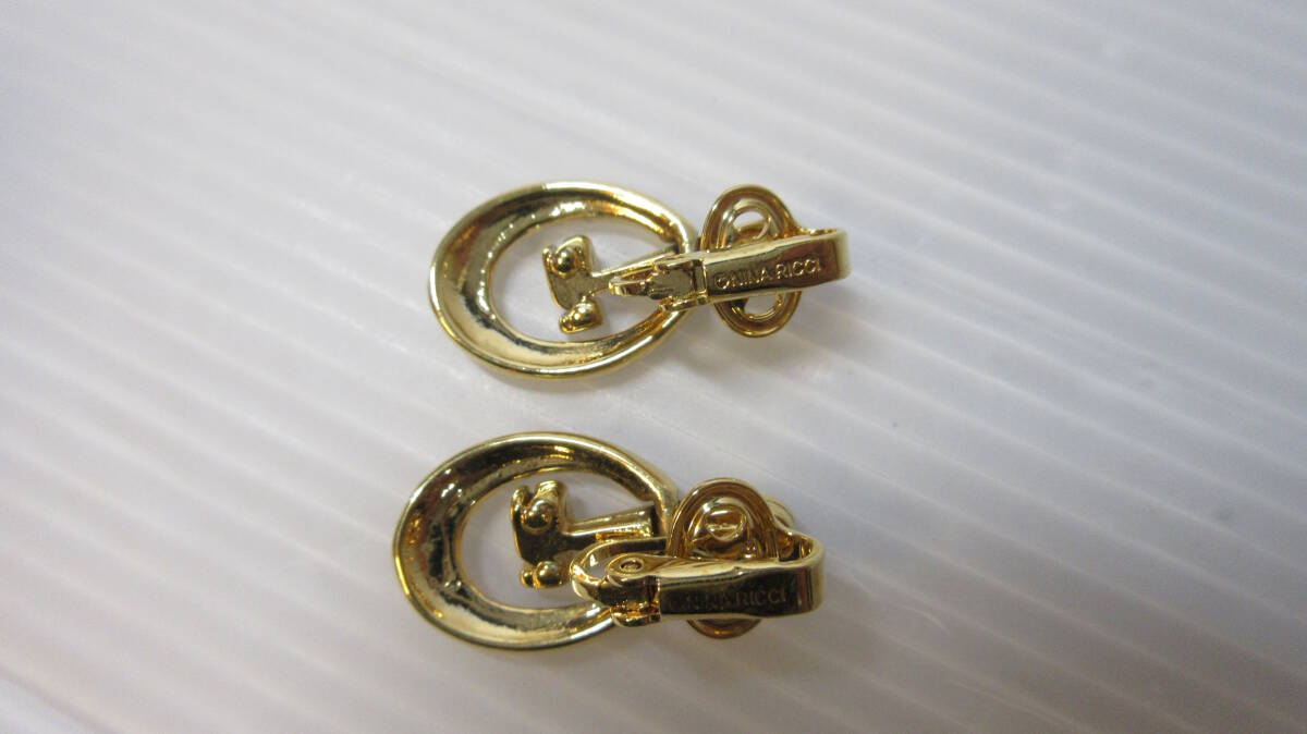 NINA RICCI ニナリッチ イヤリング ゴールド色 レディース_画像3