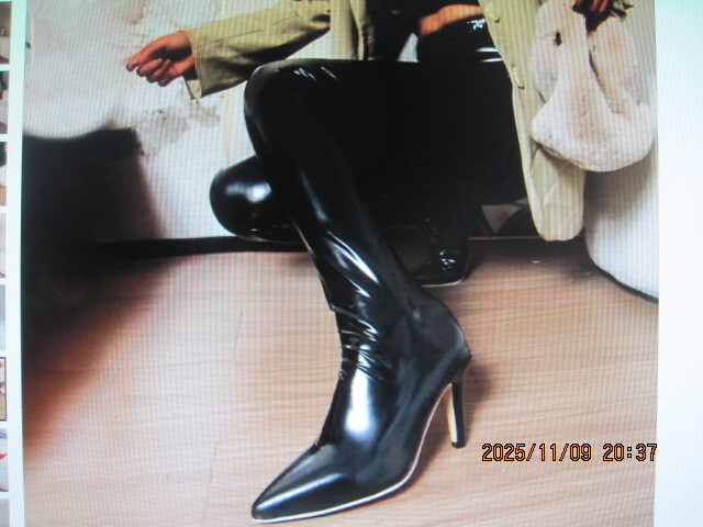 エナメル レディース 光沢ブラック ポインテッドトゥ オーバーザニー OTK ブーツ！_画像3