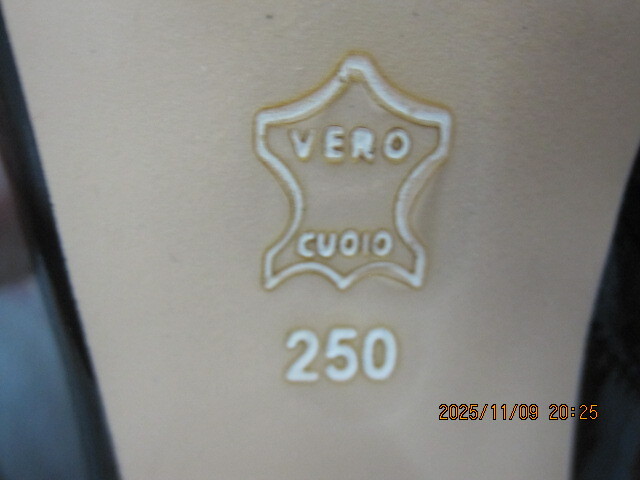 エナメル レディース 光沢ブラック ポインテッドトゥ オーバーザニー OTK ブーツ！_画像8