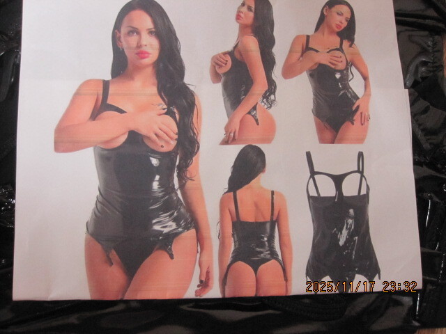 新品 超セクシー ガーターベルト付き フェイクレザーボディースーツ黒 ガーターベルト、Tバック付 ボディスーツ セクシーランジェリー _画像1