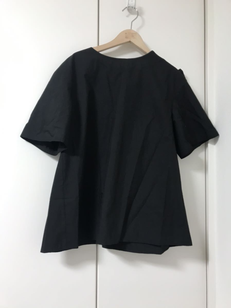 [ Le Ciel Bleu /LE CIEL BLEU]. state men to bow tops 36 black short sleeves tops ribbon attaching postage 500 jpy 201028