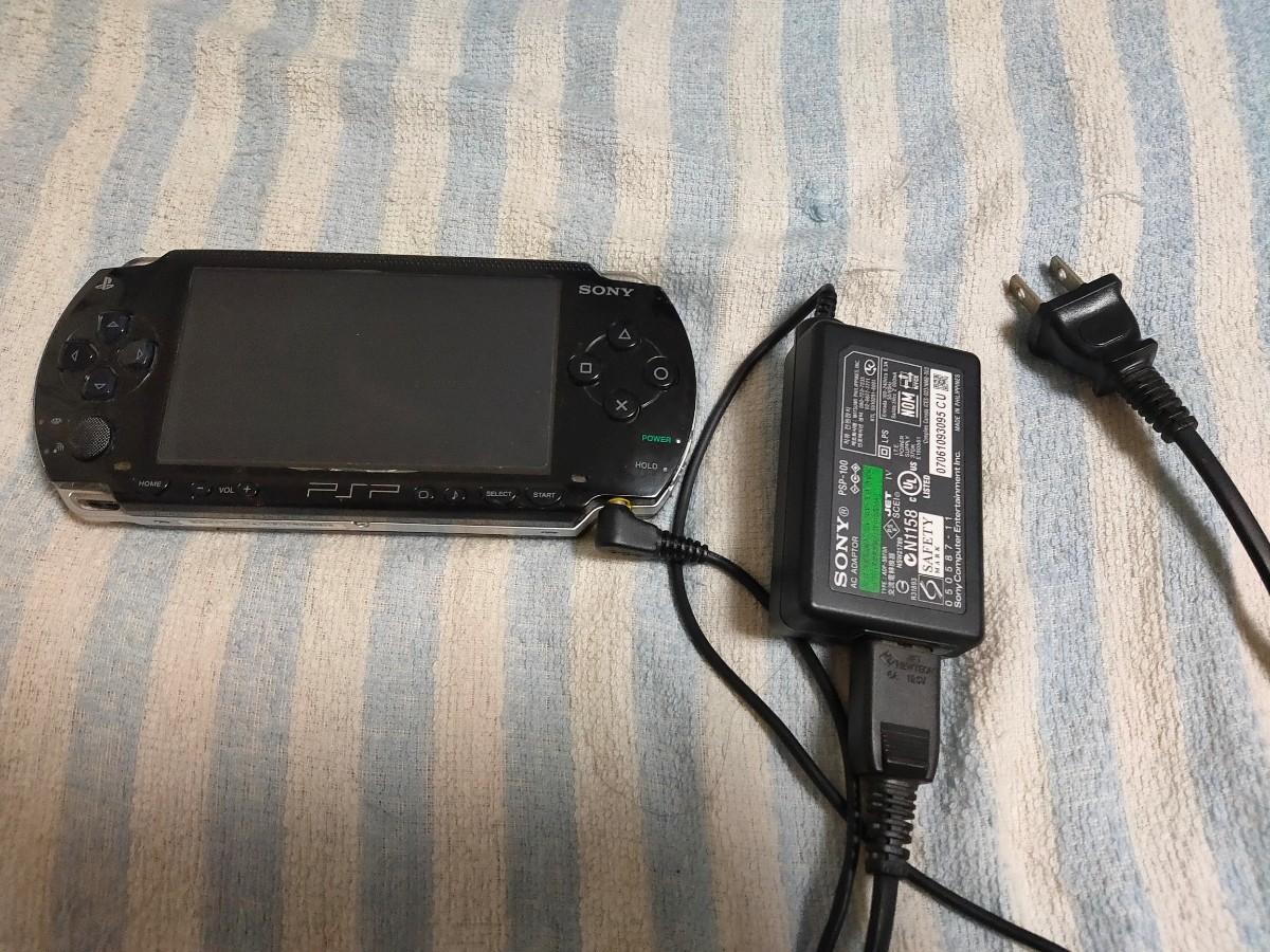 SONY PSP本体　と　ソフト4本